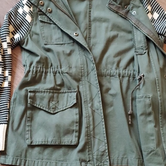 Dark green jacket - Picture 3 of 4